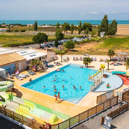 Camping Les Peupliers La Flotte Bagian luar foto