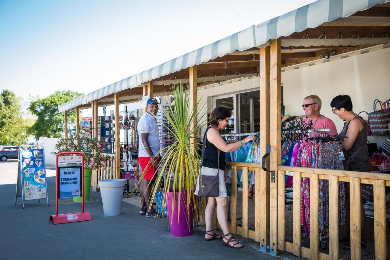 Camping Les Peupliers La Flotte Bagian luar foto