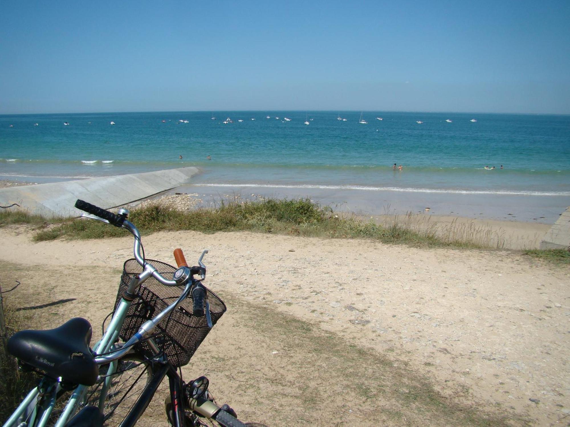 Camping Les Peupliers La Flotte Bagian luar foto